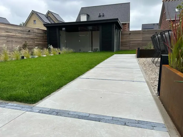 4ED6C6DD-1643-48E3-B6F0-E4DA2DE00F80